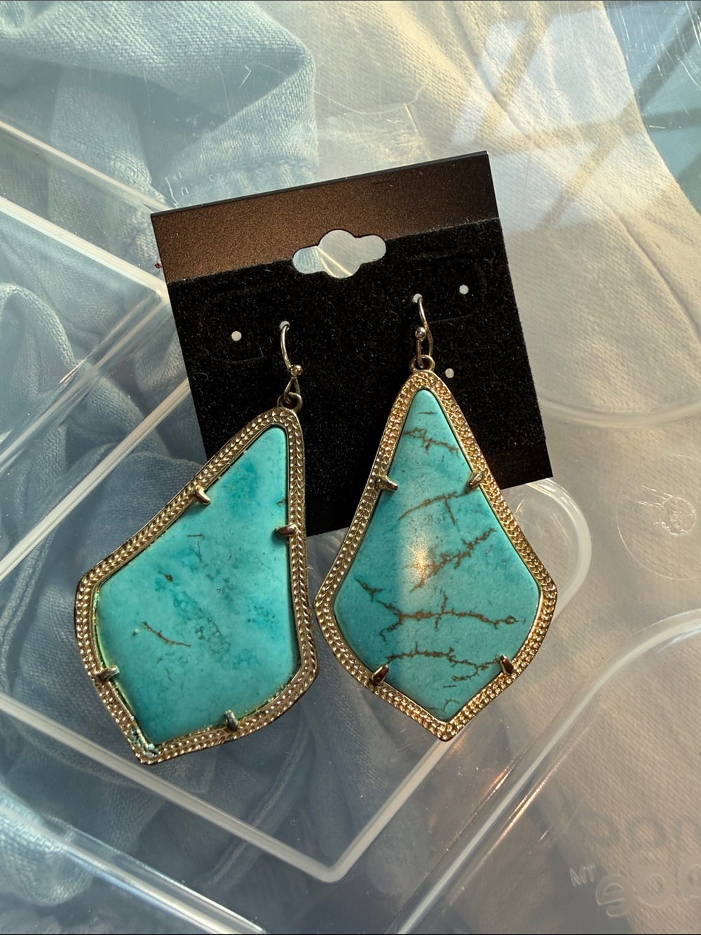 Lightweight Faux Turquoise Stone Dangle Earrings with Gold-Tone Frame